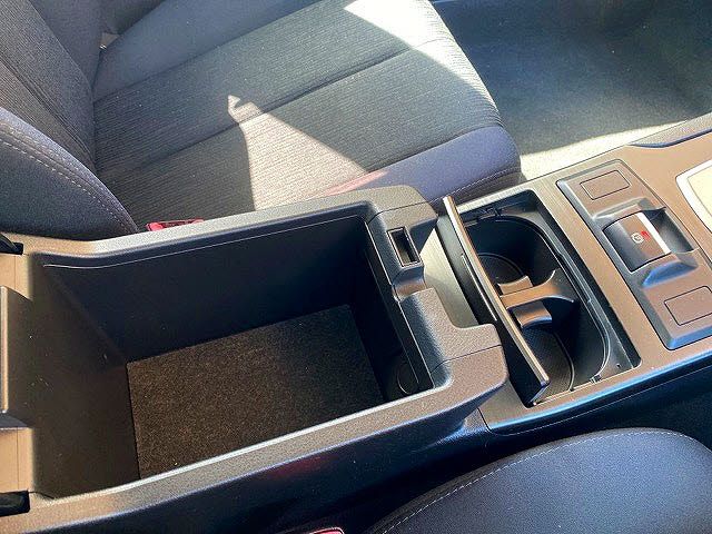 Subaru LEGACY B4 2012-06 15769-23