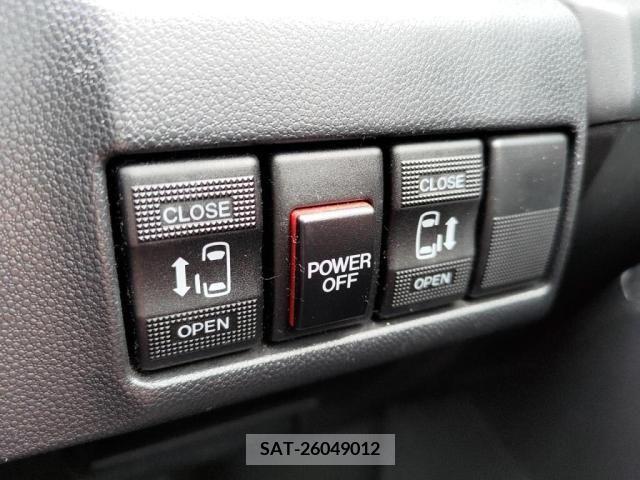 Mazda PREMACY 2013-10 301496-15