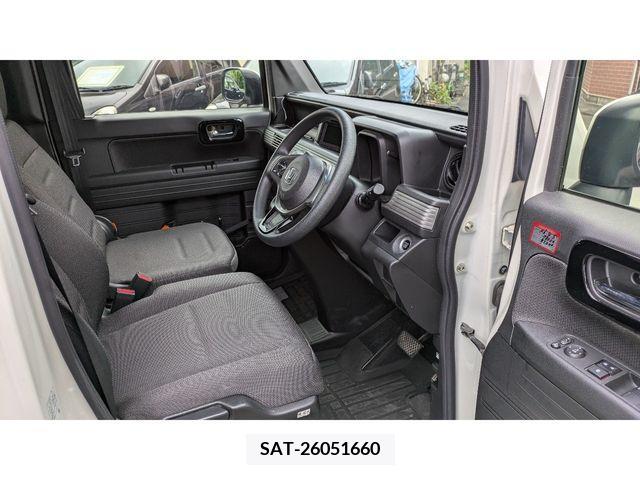 Honda N-VAN 2019-08 379224-1
