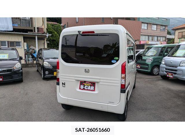 Honda N-VAN 2019-08 379224-4
