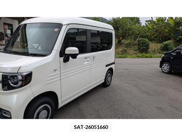 Honda N-VAN 2019-08 379224-2