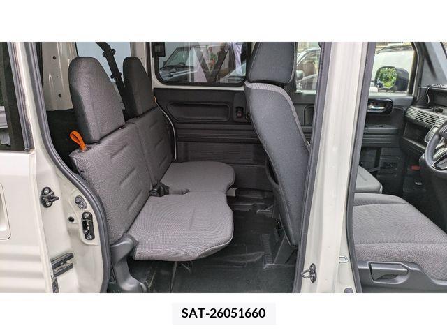 Honda N-VAN 2019-08 379224-9