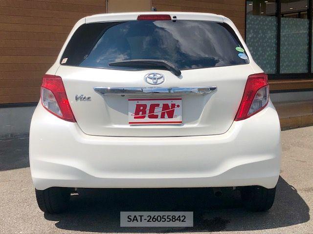 Toyota VITZ 2013-07 370157-25