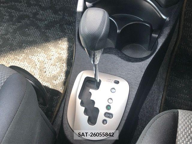 Toyota VITZ 2013-07 370157-19
