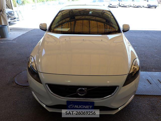 Volvo V40 2015-06 347841-4