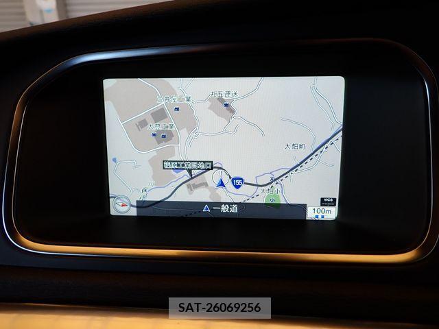 Volvo V40 2015-06 347841-11