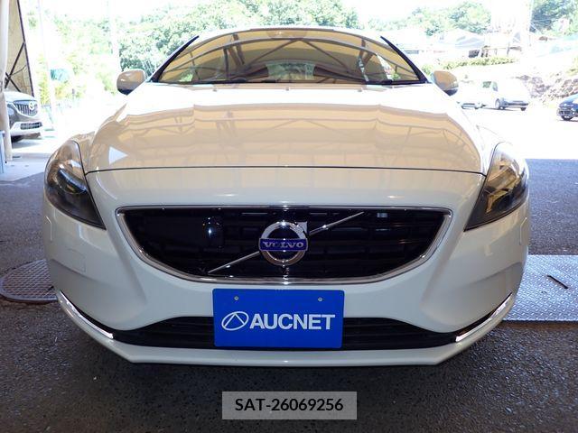 Volvo V40 2015-06 347841-5