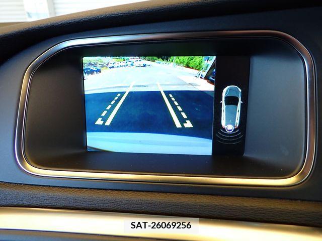 Volvo V40 2015-06 347841-13