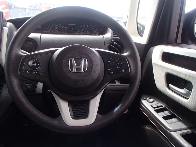 Honda N BOX 2022-05 23173-9