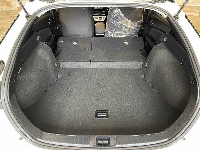 Toyota PRIUS 2016-01 11477-12