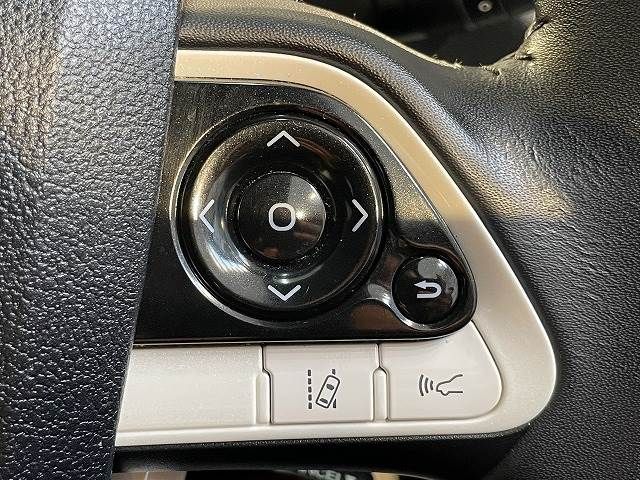 Toyota PRIUS 2016-01 11477-4