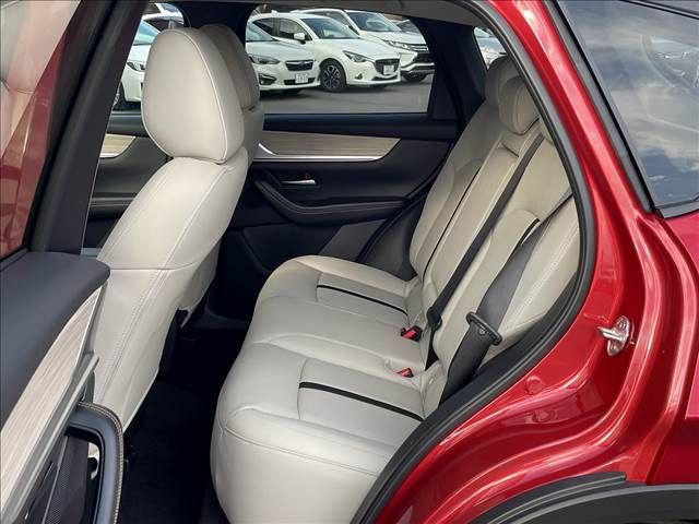 Mazda CX-60 2023-08 18887-12
