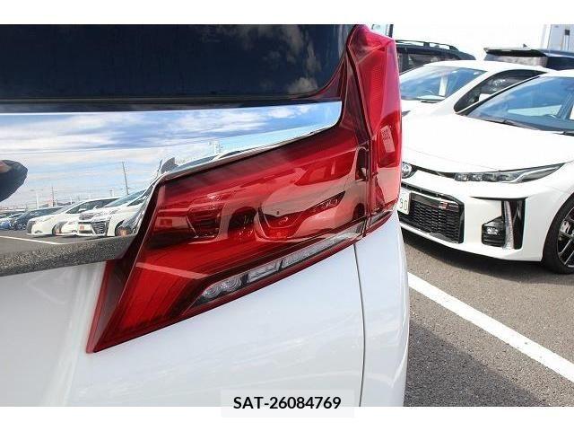 Toyota ALPHARD 2020-12 210898-11