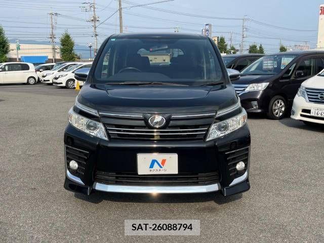 Toyota VOXY 2015-02 370478-15