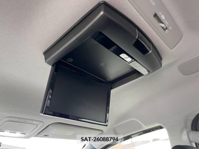 Toyota VOXY 2015-02 370478-2
