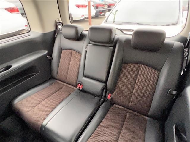 Nissan ELGRAND 2013-03 1105-18