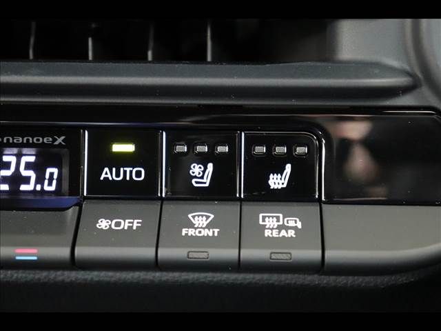 Toyota CROWN 2022-10 9097-4