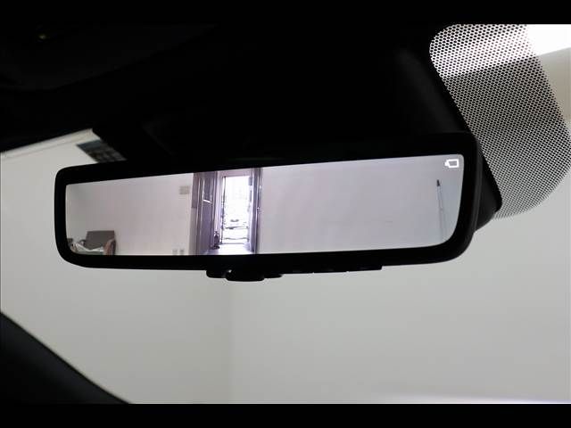 Toyota CROWN 2022-10 9097-1
