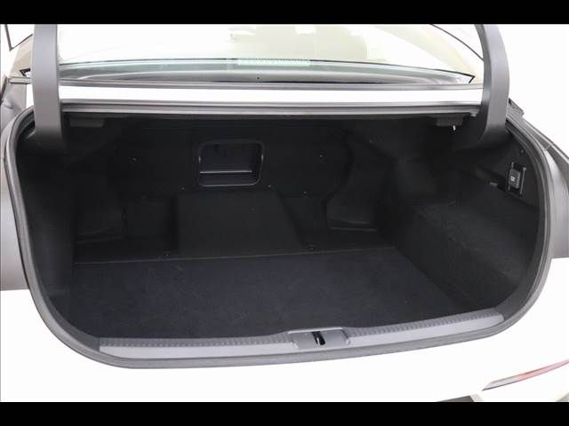 Toyota CROWN 2022-10 9097-13