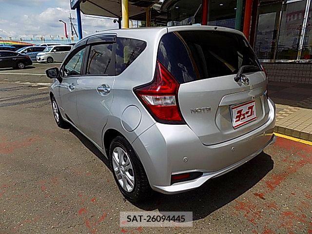 Nissan NOTE 2017-08 280067-7