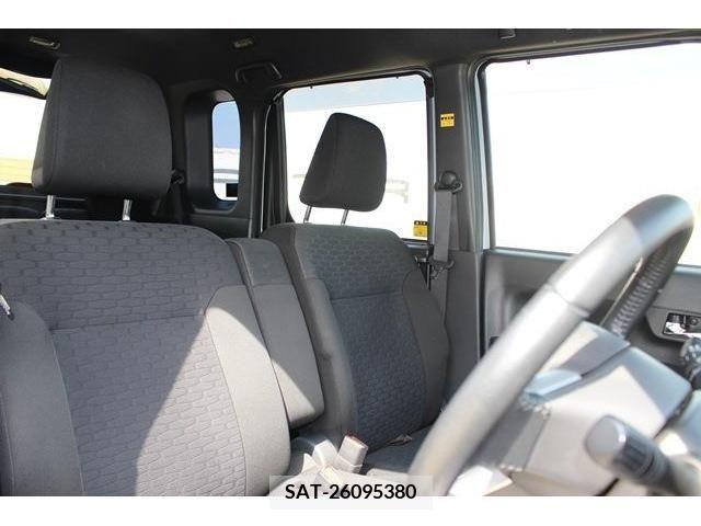 Daihatsu WAKE 2016-09 375059-13