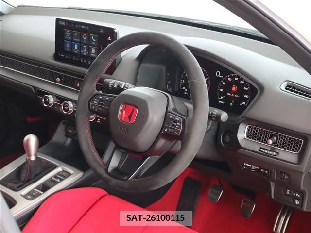Honda CIVIC 2023-08 302712-10