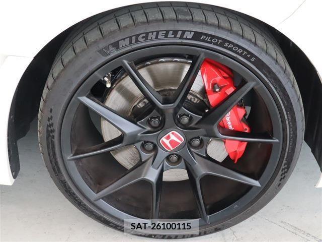 Honda CIVIC 2023-08 302712-9