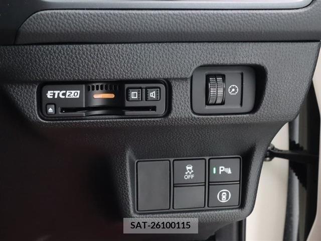 Honda CIVIC 2023-08 302712-17