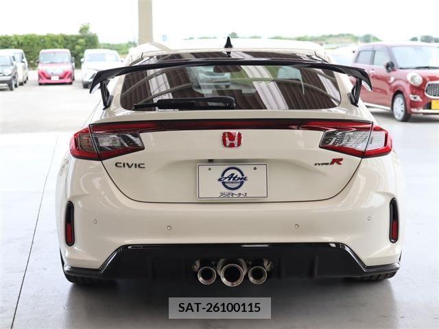Honda CIVIC 2023-08 302712-4