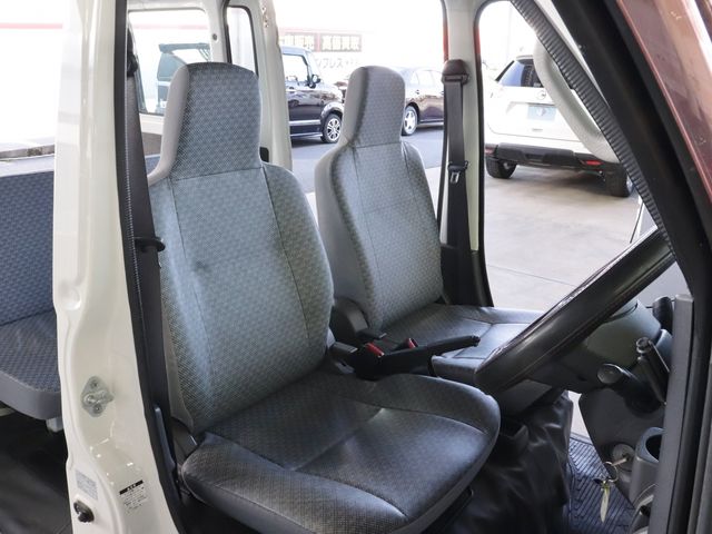 Daihatsu HIJET CARGO 2011-06 25404-12
