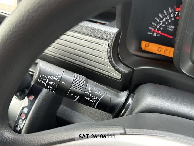 Honda N-VAN 2019-04 383329-11