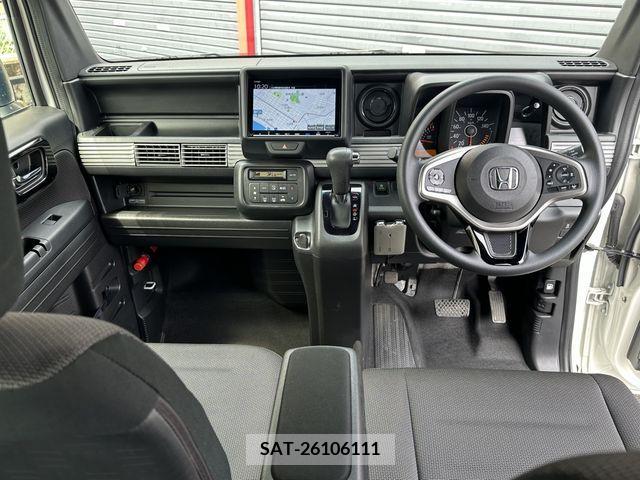 Honda N-VAN 2019-04 383329-1