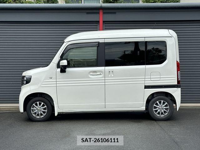 Honda N-VAN 2019-04 383329-24