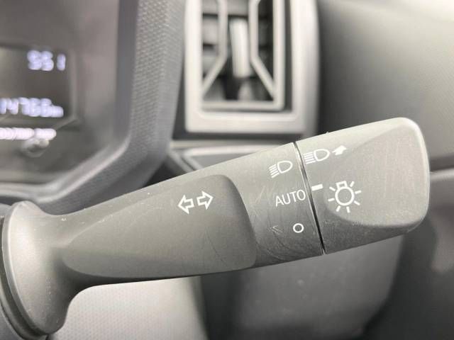 Daihatsu TAFT 2022-04 28720-8