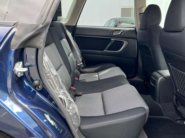 Subaru LEGACY 2004-05 24228-9