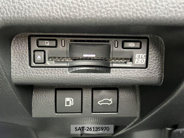 Toyota CROWN 2023-07 218941-17