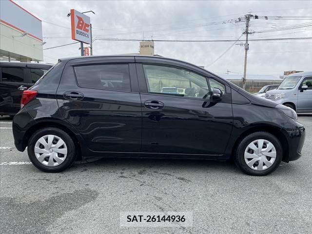 Toyota VITZ 2016-11 288557-11