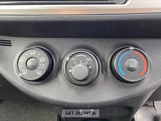 Toyota VITZ 2016-11 288557-4