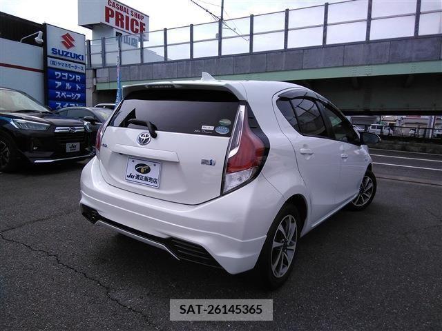 Toyota AQUA 2016-07 260604-2