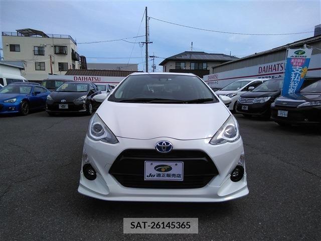 Toyota AQUA 2016-07 260604-3