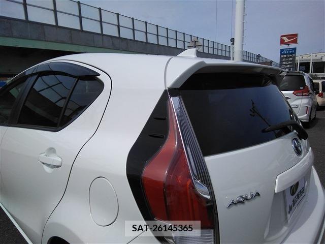 Toyota AQUA 2016-07 260604-9