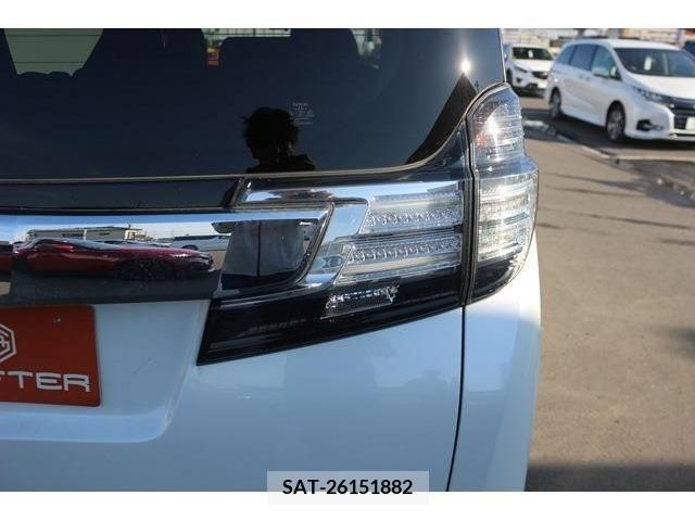 Toyota VELLFIRE 2016-09 211826-10
