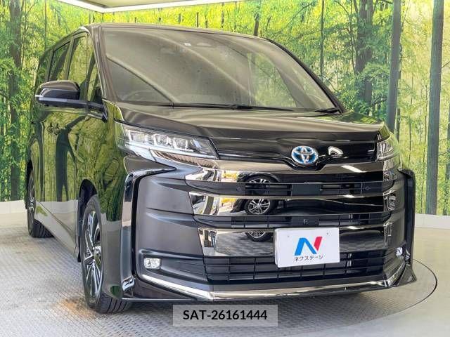 Toyota NOAH HYBRID 2023-01 376670-18