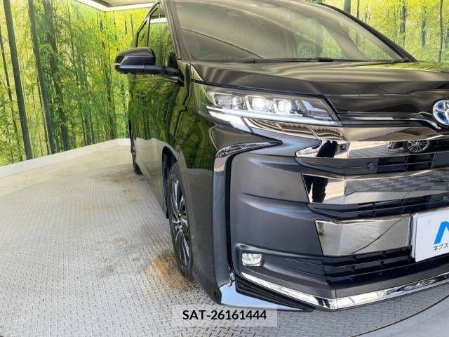 Toyota NOAH HYBRID 2023-01 376670-14