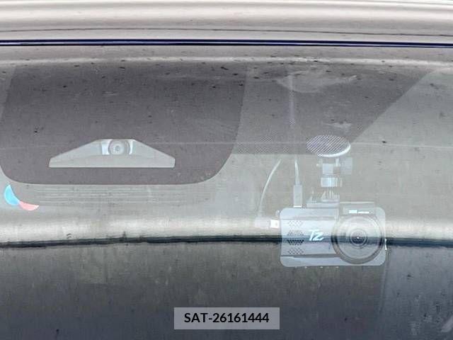 Toyota NOAH HYBRID 2023-01 376670-5