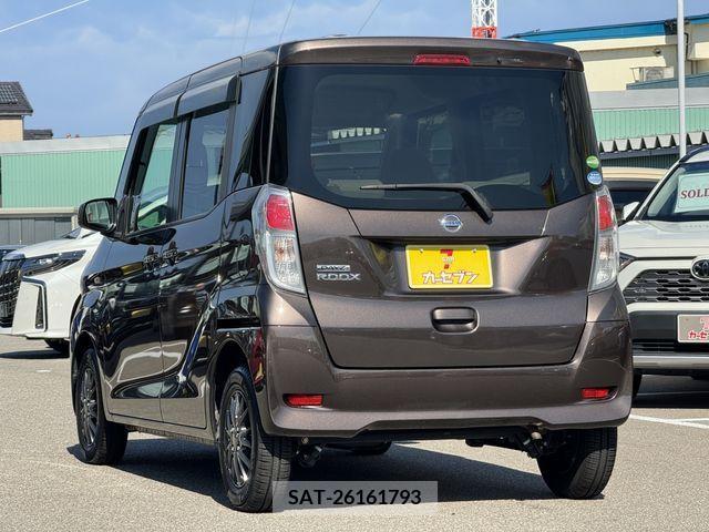 Toyota SIENTA 2014-01 202424-6