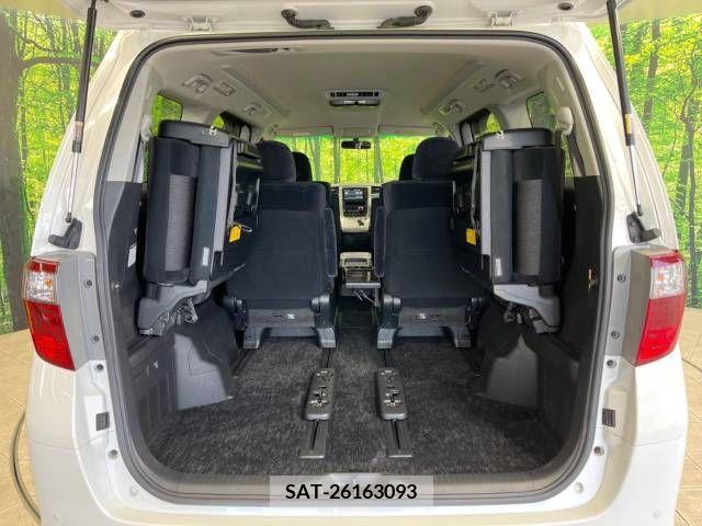 Toyota ALPHARD 2010-07 355379-11