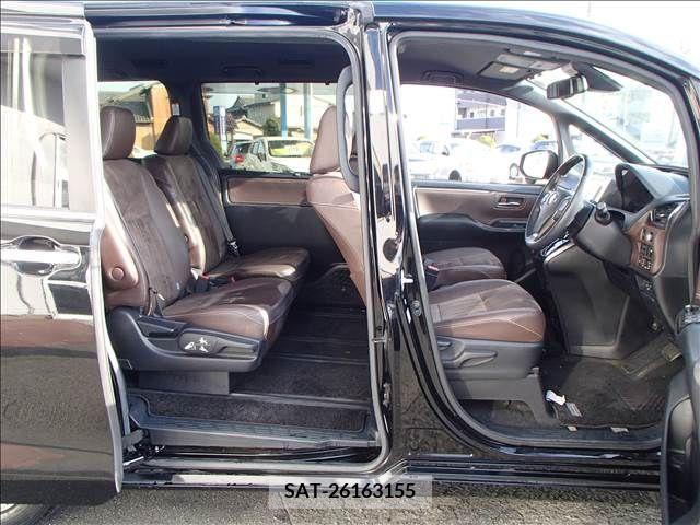 Toyota ESQUIRE 2017-09 219879-5