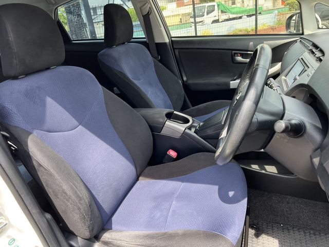 Toyota PRIUS 2013-05 22267-15