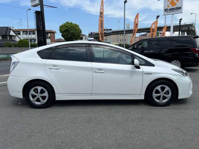 Toyota PRIUS 2013-05 22267-5